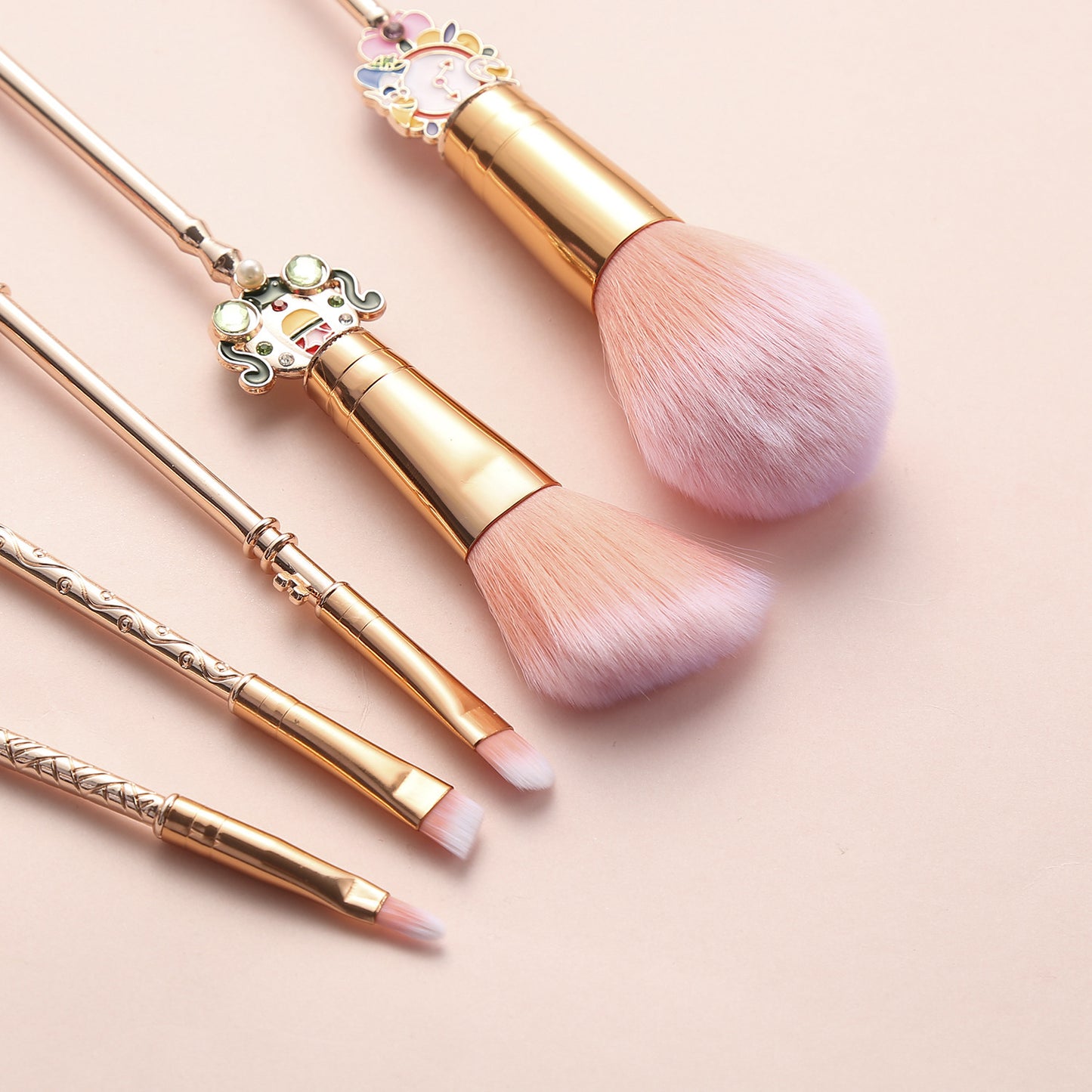 Set de Brochas de Maquillaje Profesional – Elegancia y Precisión en Cada Trazo