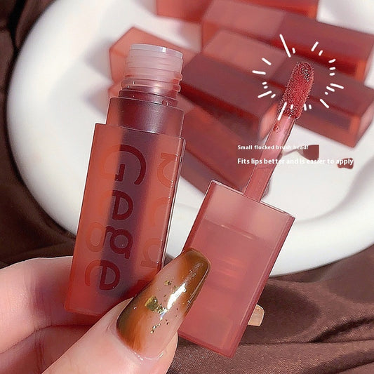 Gege Bear Plush Matte – Laca Labial de Sensación Seda